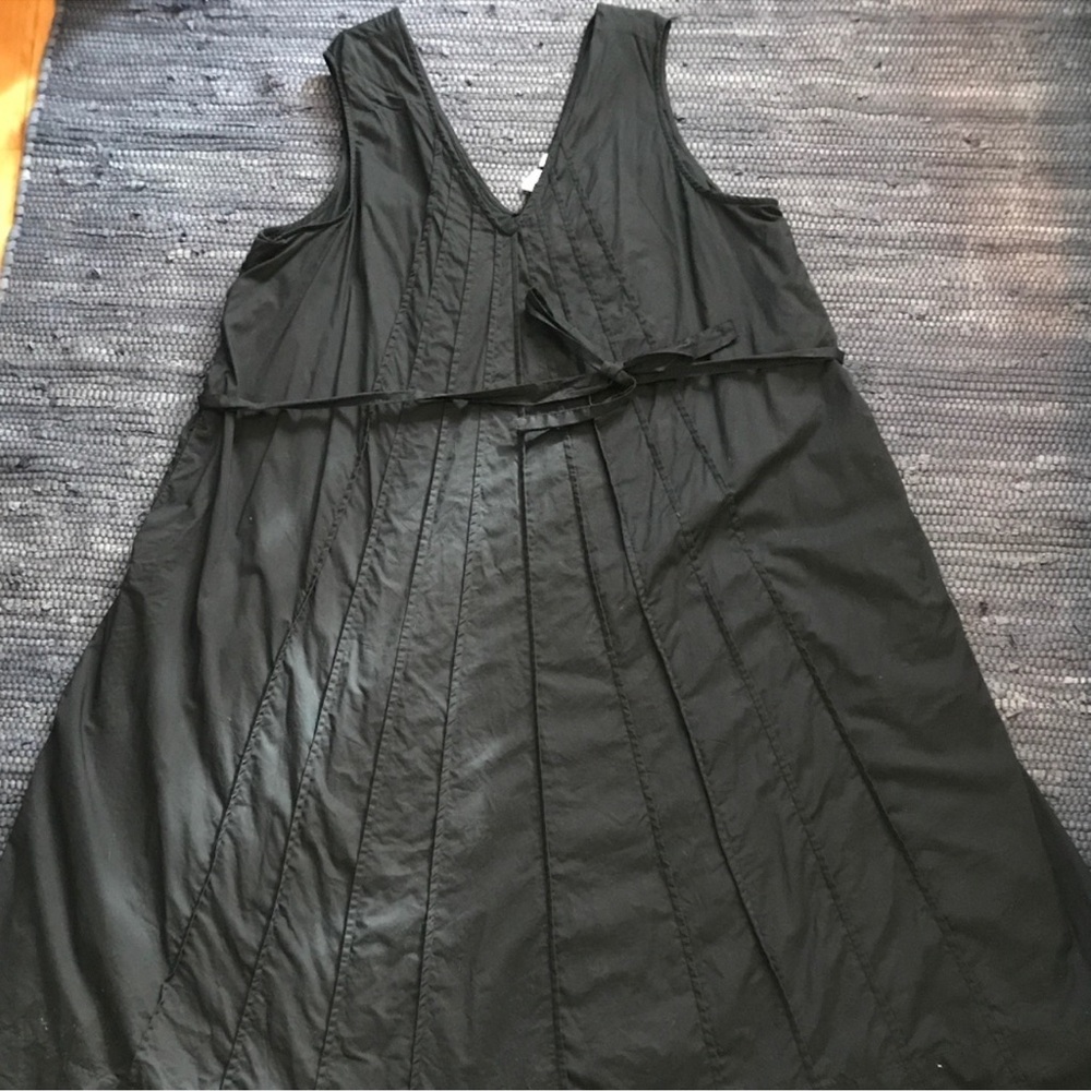 GAP Black V-Neck Midi Dress